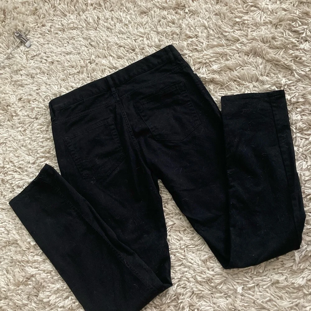 Jeans - Picture 2 of 4
